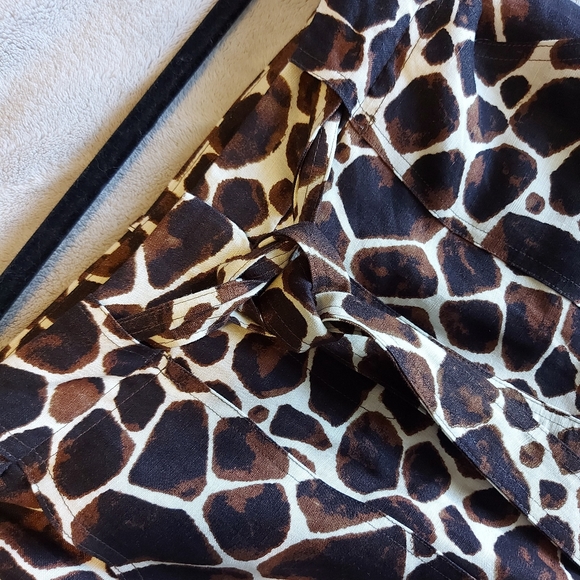 *HOST PICK* Calvin Klein Giraffe Print Linen Skirt - Picture 10 of 10